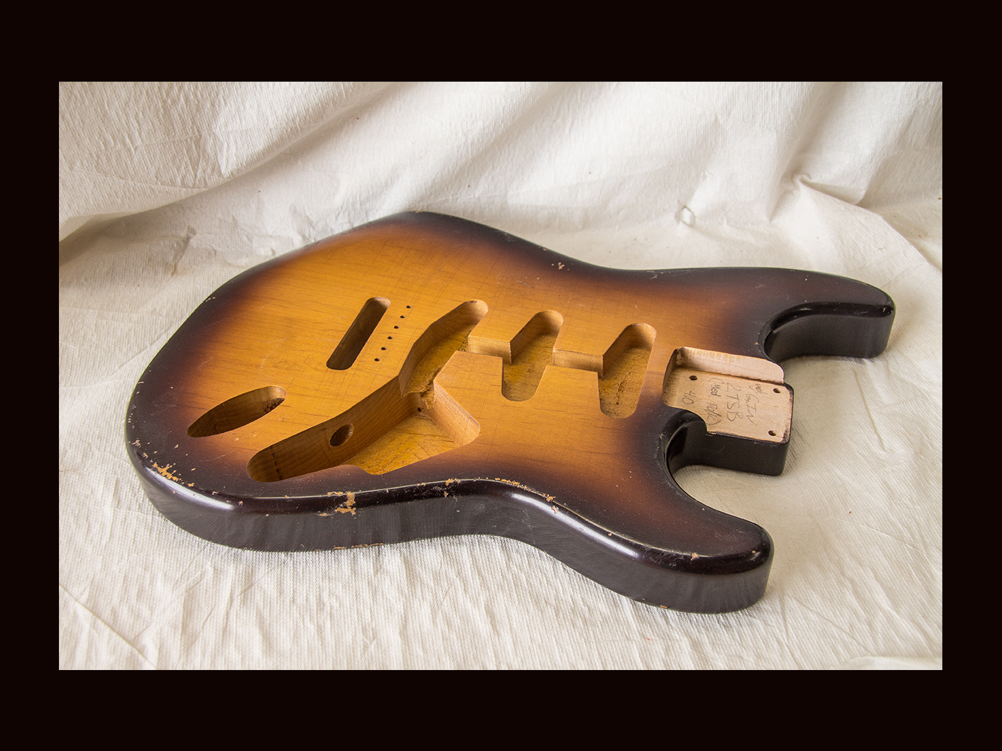 S-Style Body / Alder / 4 lbs. 0 oz. / Nitrocellulose 'Chocolate-Burst' / Med. Relic (#GIN-3548) - Image 3