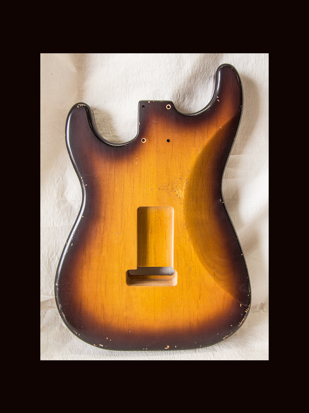 S-Style Body / Alder / 4 lbs. 0 oz. / Nitrocellulose 'Chocolate-Burst' / Med. Relic (#GIN-3548) - Image 4