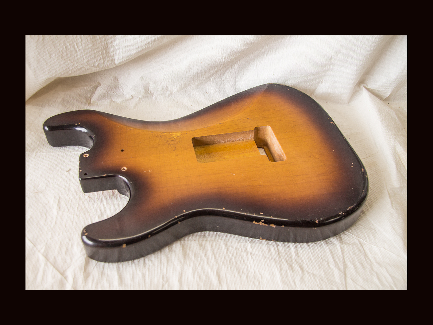 S-Style Body / Alder / 4 lbs. 0 oz. / Nitrocellulose 'Chocolate-Burst' / Med. Relic (#GIN-3548) - Image 6