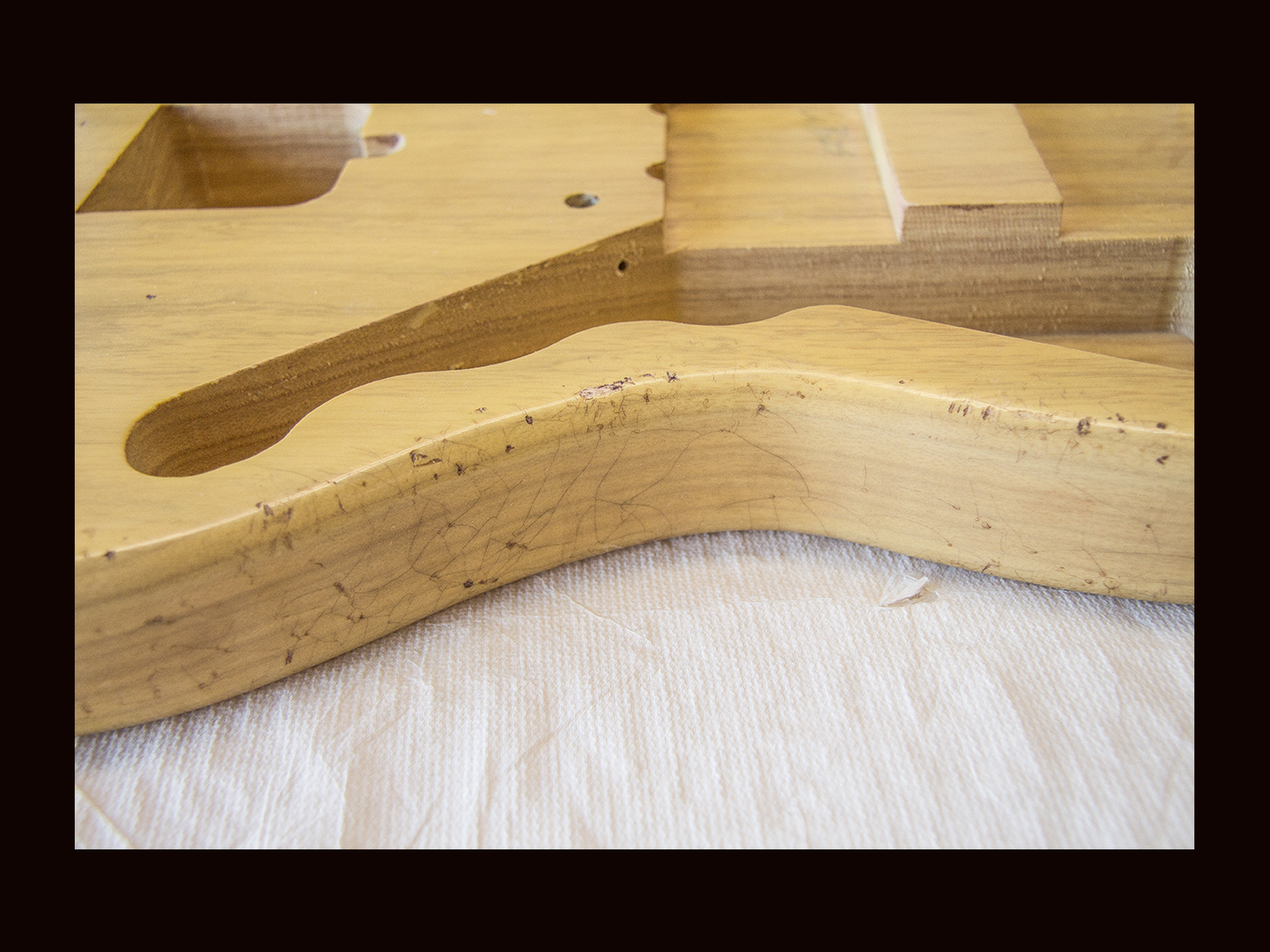 Jazz-Style Body / Swamp Ash / 3 lbs. 12 oz. / Nitrocellulose 'Nocaster Blonde' / Light-Med. Relic (#GIN-3554) - Image 5