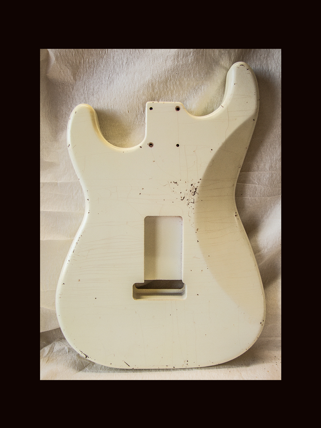S-Style Body / Alder / 4 lbs. 1 oz. / Nitrocellulose 'Olympic White' / Med. Relic (#GIN-3562) - Image 4