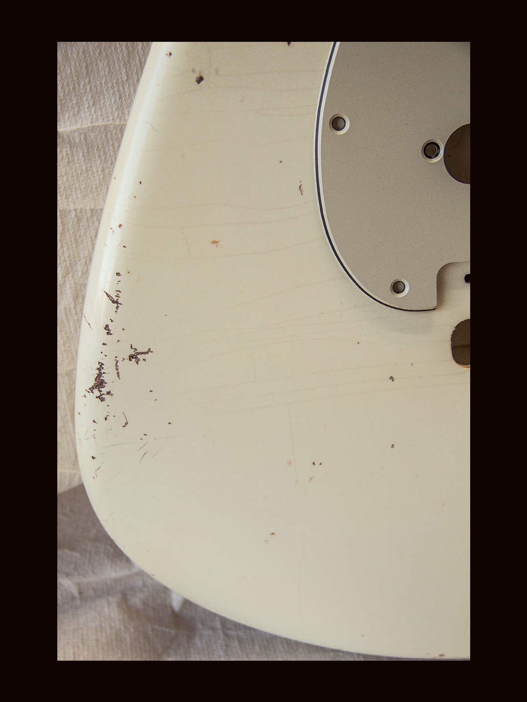 S-Style Body / Alder / 4 lbs. 1 oz. / Nitrocellulose 'Olympic White' / Med. Relic (#GIN-3562) - Image 5