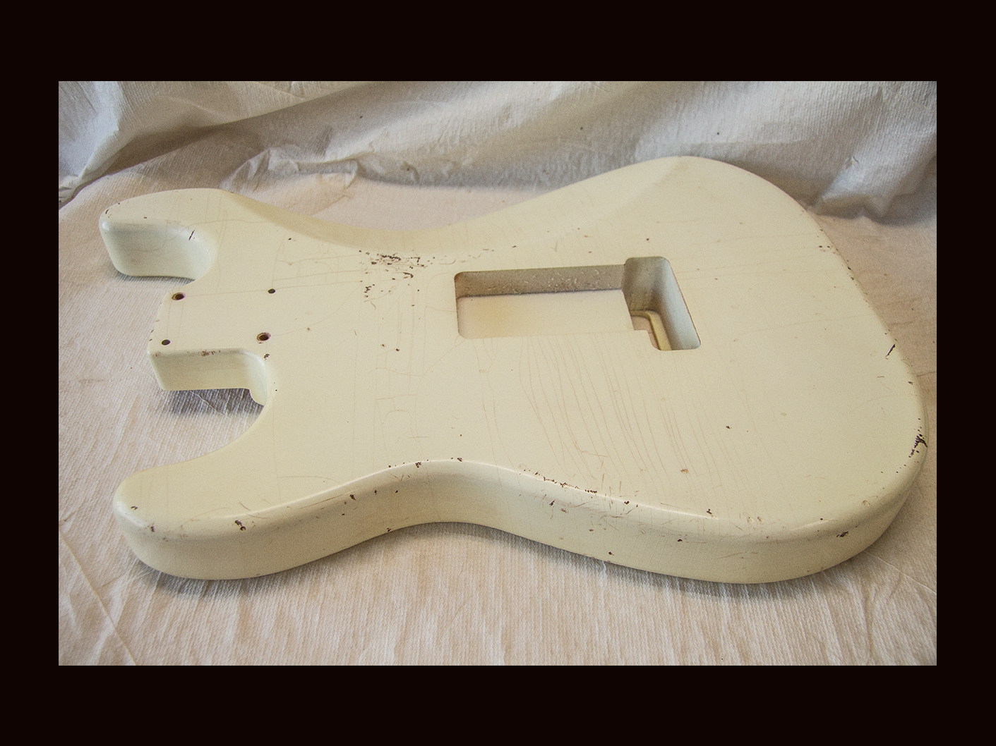 S-Style Body / Alder / 4 lbs. 1 oz. / Nitrocellulose 'Olympic White' / Med. Relic (#GIN-3562) - Image 6