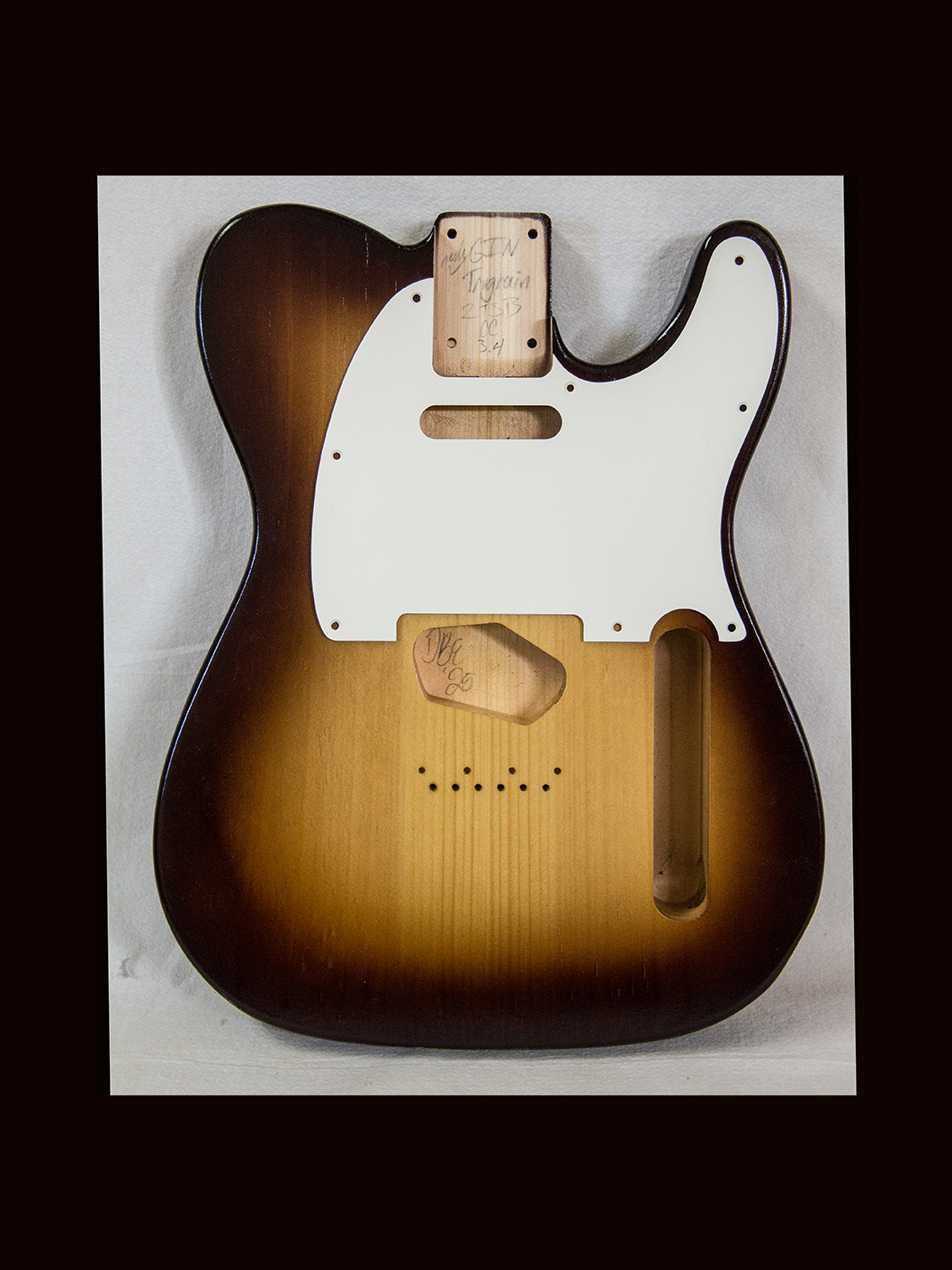 T- Style Body / Pine / 3 lbs. 4 oz. / Nitrocellulose TruGrain™ 'Chocolate Burst' / Closet Clean (#GIN-3578)