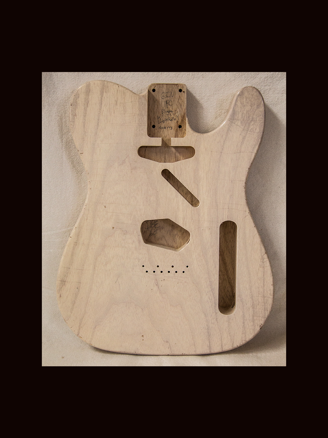 T-Style Body / 1 Piece Ultra Light Swamp Ash / 3 lbs. 14 oz. / Nitrocellulose 'Mary Kaye White Blonde' / Light Relic (#GIN-3602) (S) - Image 2