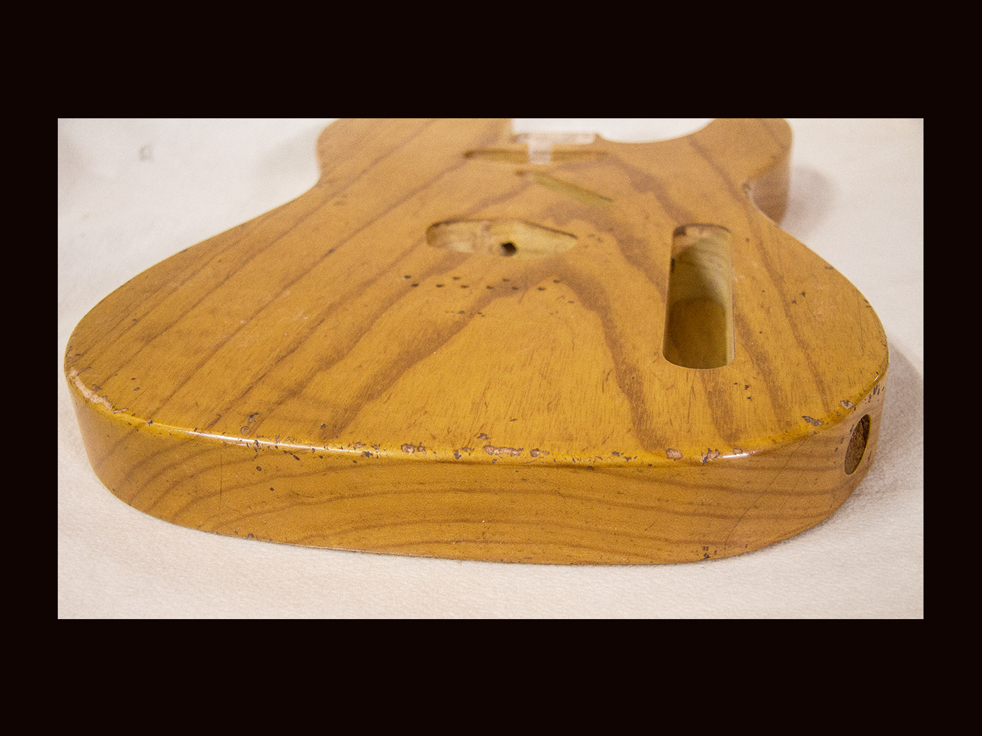 T-Style Body / 1 Piece Swamp Ash / 4 lbs. 2 oz. / Nitrocellulose 'Vintage Amber' / Med. -Light Relic (#GIN-3648) - Image 4