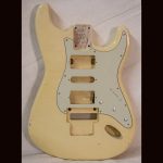 S-Style Body / Swamp Ash / 4 lbs. 4 oz. / Nitrocellulose 'Vintage White' / Med. Relic (#GIN-3652)