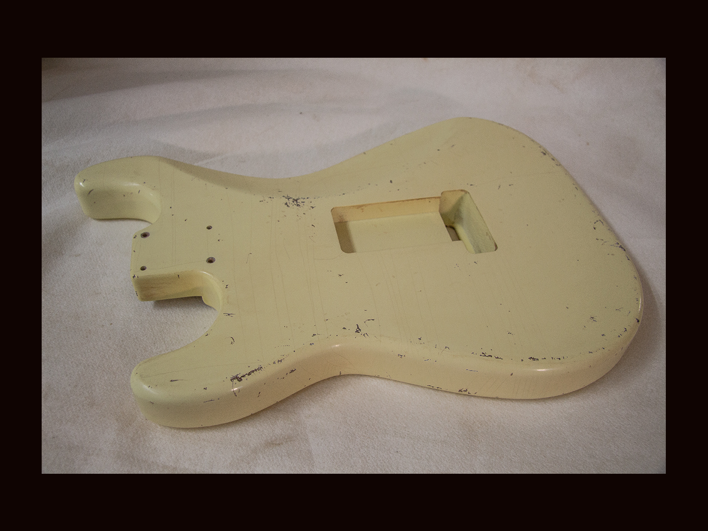 S-Style Body / Alder / 3 lbs. 11 oz. / Nitrocellulose 'Aged Olympic White' / Med. Relic (#GIN-3653) - Image 7