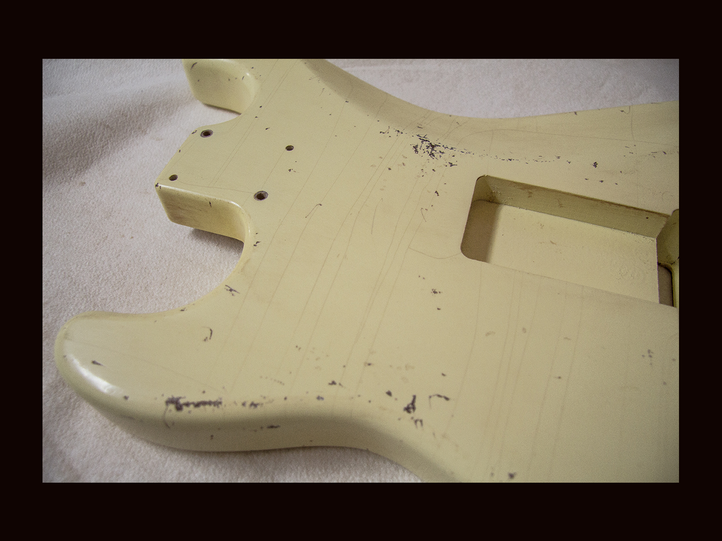 S-Style Body / Alder / 3 lbs. 11 oz. / Nitrocellulose 'Aged Olympic White' / Med. Relic (#GIN-3653) - Image 8