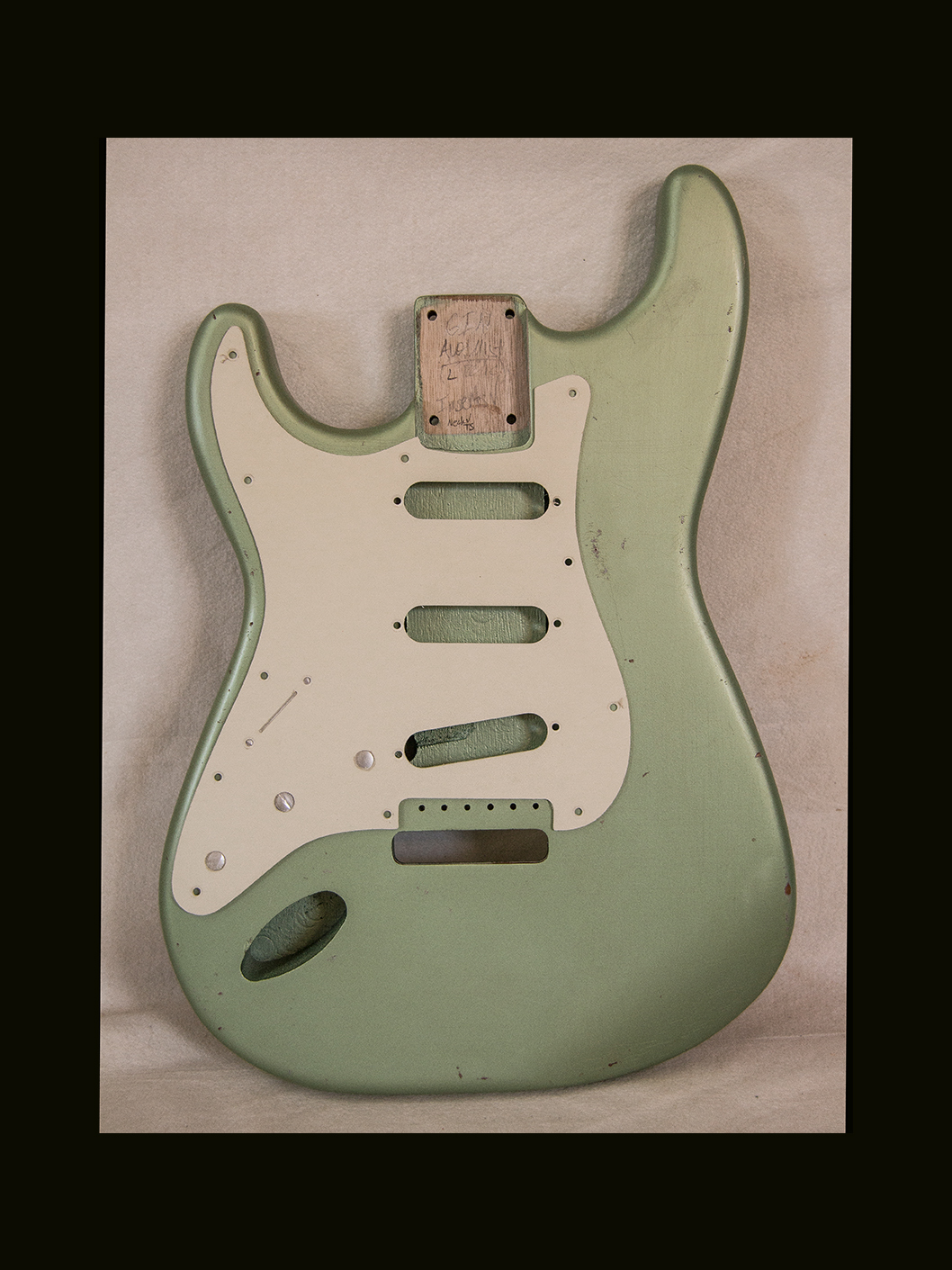 S-Style Body - Left-Handed / Paulownia / 1 lbs. 14 oz. / Nitrocellulose 'Avocado Mist' / Light Relic (#GIN-3738)