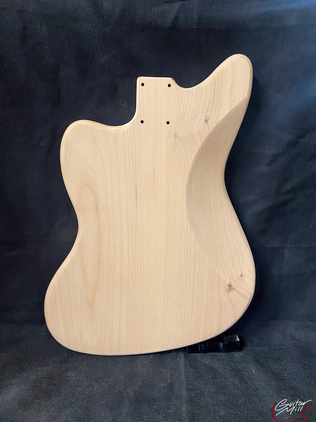 Jazz-Style Body / 2 pc. Ultra Light Alder / 4 lbs. 4 oz. (#GIN-3720) - Image 2