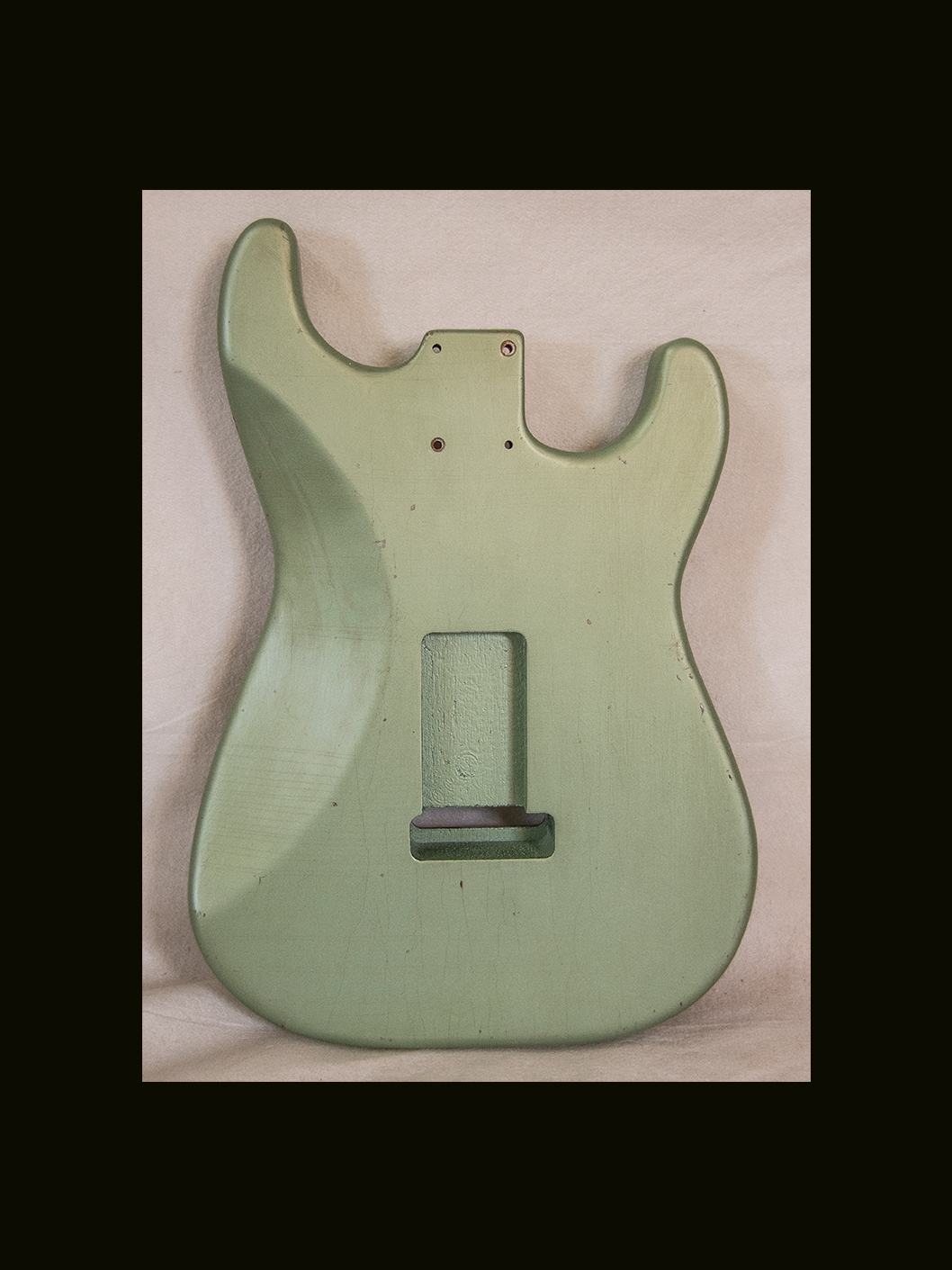 S-Style Body - Left-Handed / Paulownia / 1 lbs. 14 oz. / Nitrocellulose 'Avocado Mist' / Light Relic (#GIN-3738) - Image 4