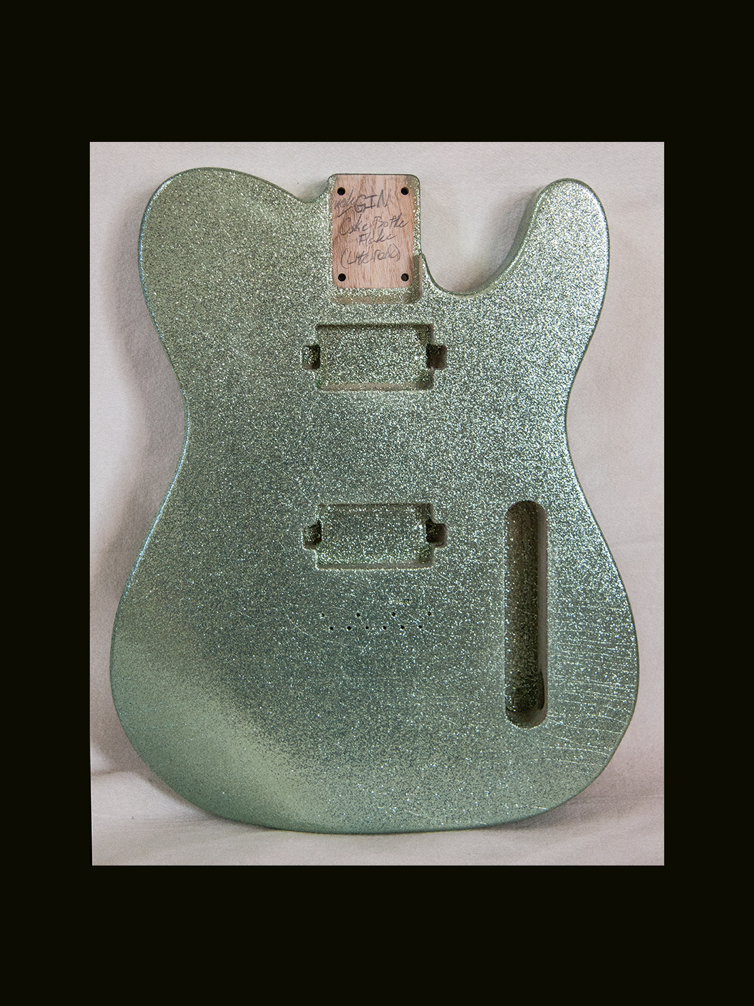 T-Style Body / Swamp Ash / 4 lbs. 1 oz. / Nitrocellulose 'Coke Bottle Green Flake' / 'Closet Clean' w/ Lacquer checking (#GIN-3745) - Image 4
