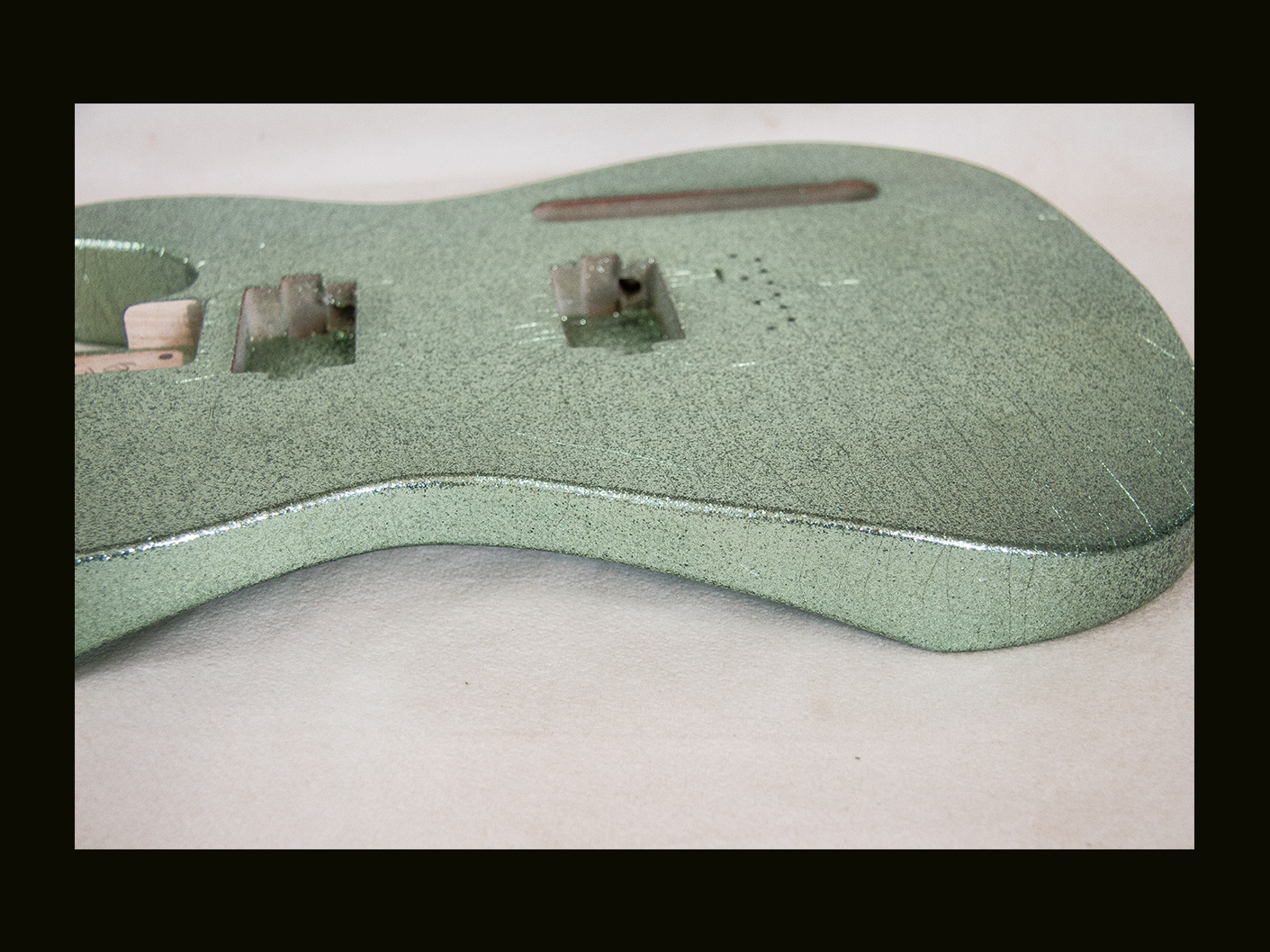 T-Style Body / Swamp Ash / 4 lbs. 1 oz. / Nitrocellulose 'Coke Bottle Green Flake' / 'Closet Clean' w/ Lacquer checking (#GIN-3745) - Image 5