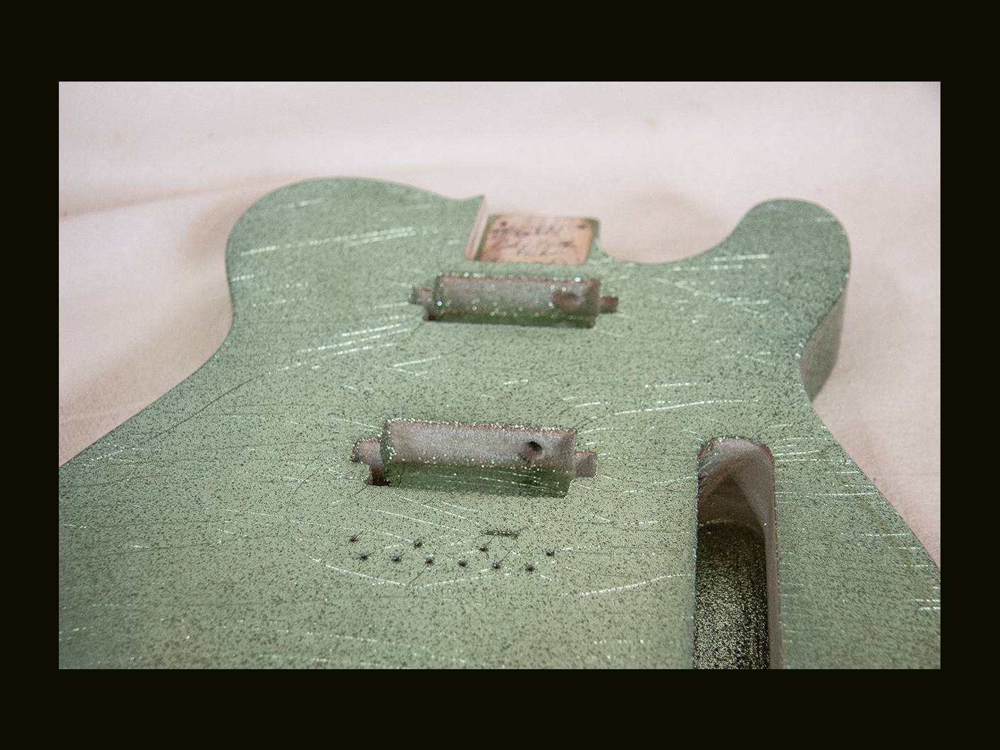 T-Style Body / Swamp Ash / 4 lbs. 1 oz. / Nitrocellulose 'Coke Bottle Green Flake' / 'Closet Clean' w/ Lacquer checking (#GIN-3745) - Image 7