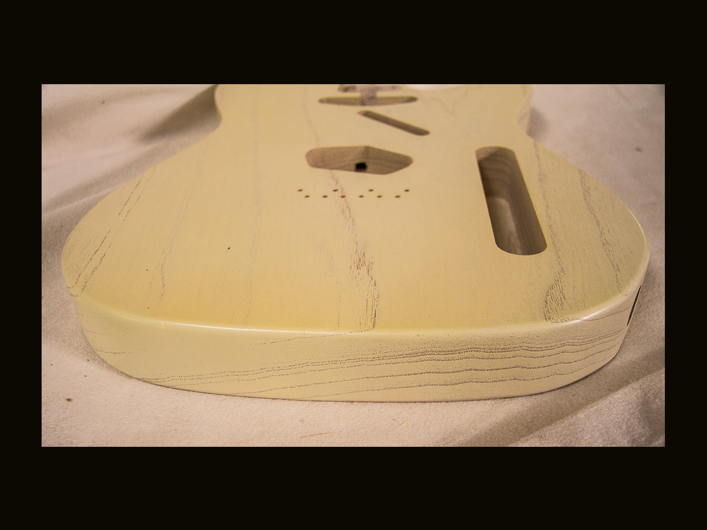 T-Style Body / 1PC. Swamp Ash / 3 lbs. 8 oz. / Nitrocellulose TruGrain™ 'Nocaster Blonde'/ Closet Clean (#GIN-3775) - Image 3