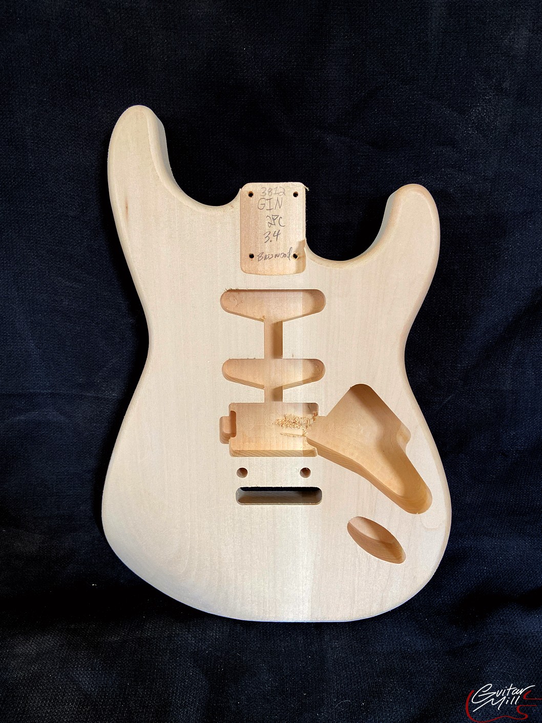 S-Style Body / 2 pc. Ultra Light Basswood / 2 Point Trem / HSS / 3 lbs. 4 oz. (#GIN-3812)