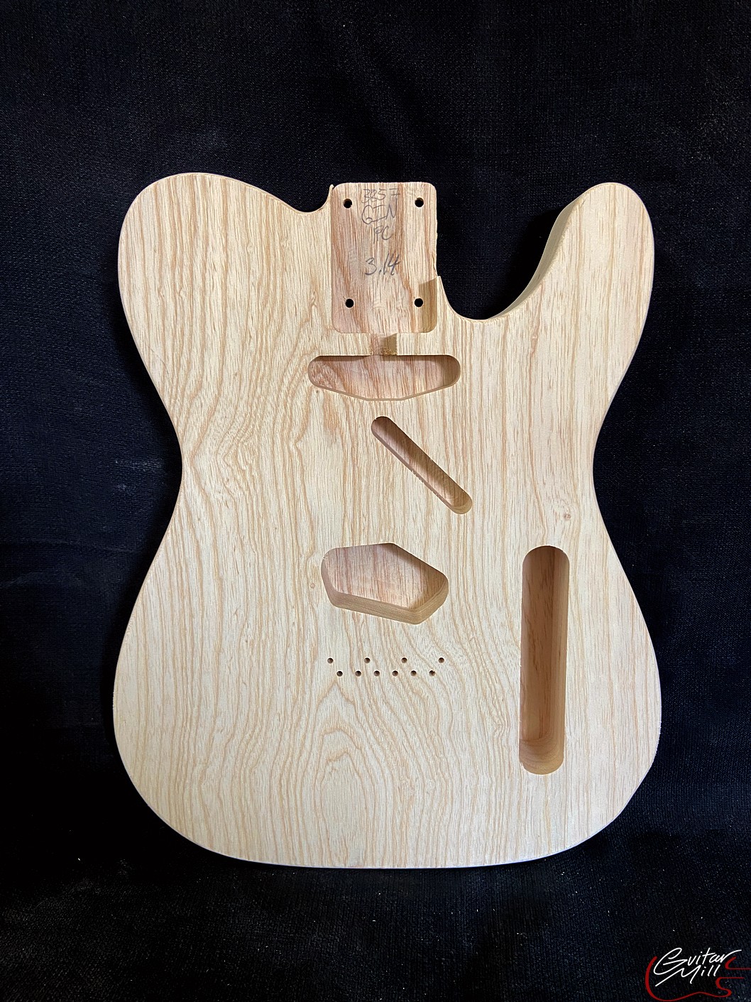 T-Style Body / 1 pc. Ultra Light Swamp Ash / 3 lbs. 14 oz. (#GIN-3857)