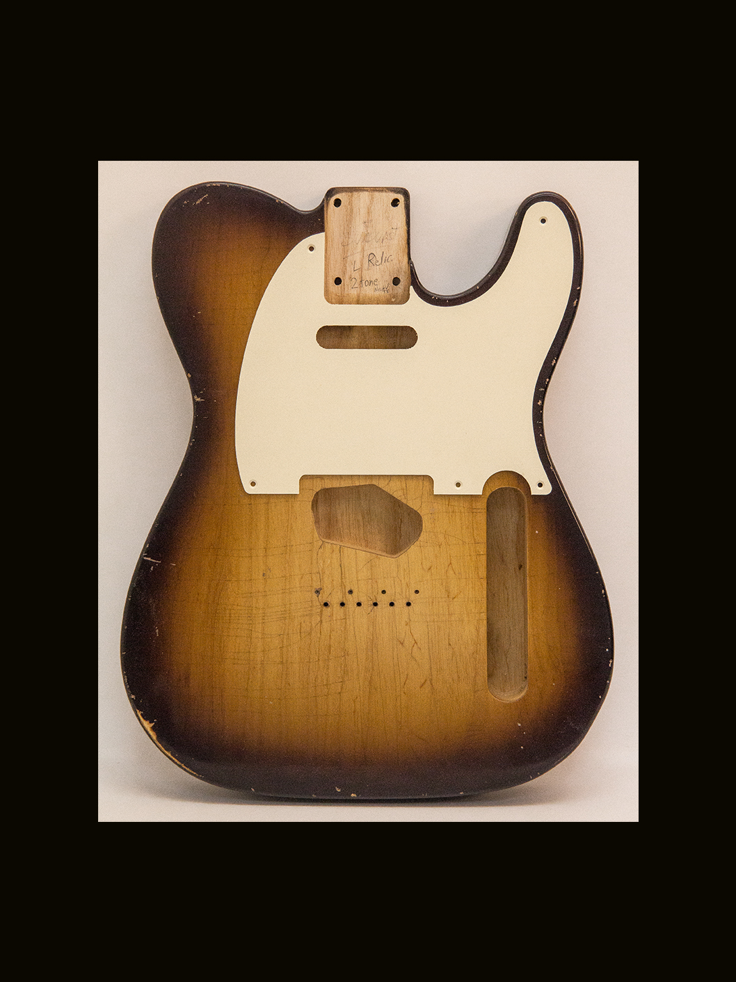 T-Style Body / 1 PC. Swamp Ash / 4 lbs. 8 oz. / Nitrocellulose 'Chocolate Burst'/ Light Relic (#GIN-3865)