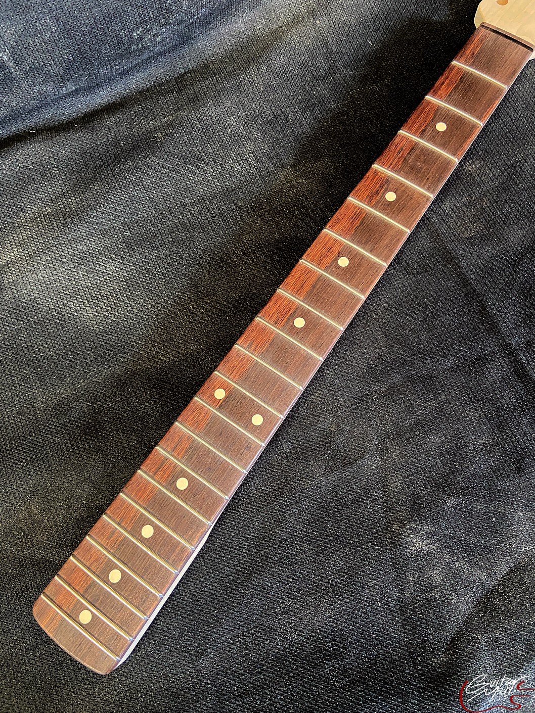 Jazz-Style Replacement Neck / 2 pc. Maple & Madagascar Rosewood / Chunky C (#GIN-3875) - Image 4