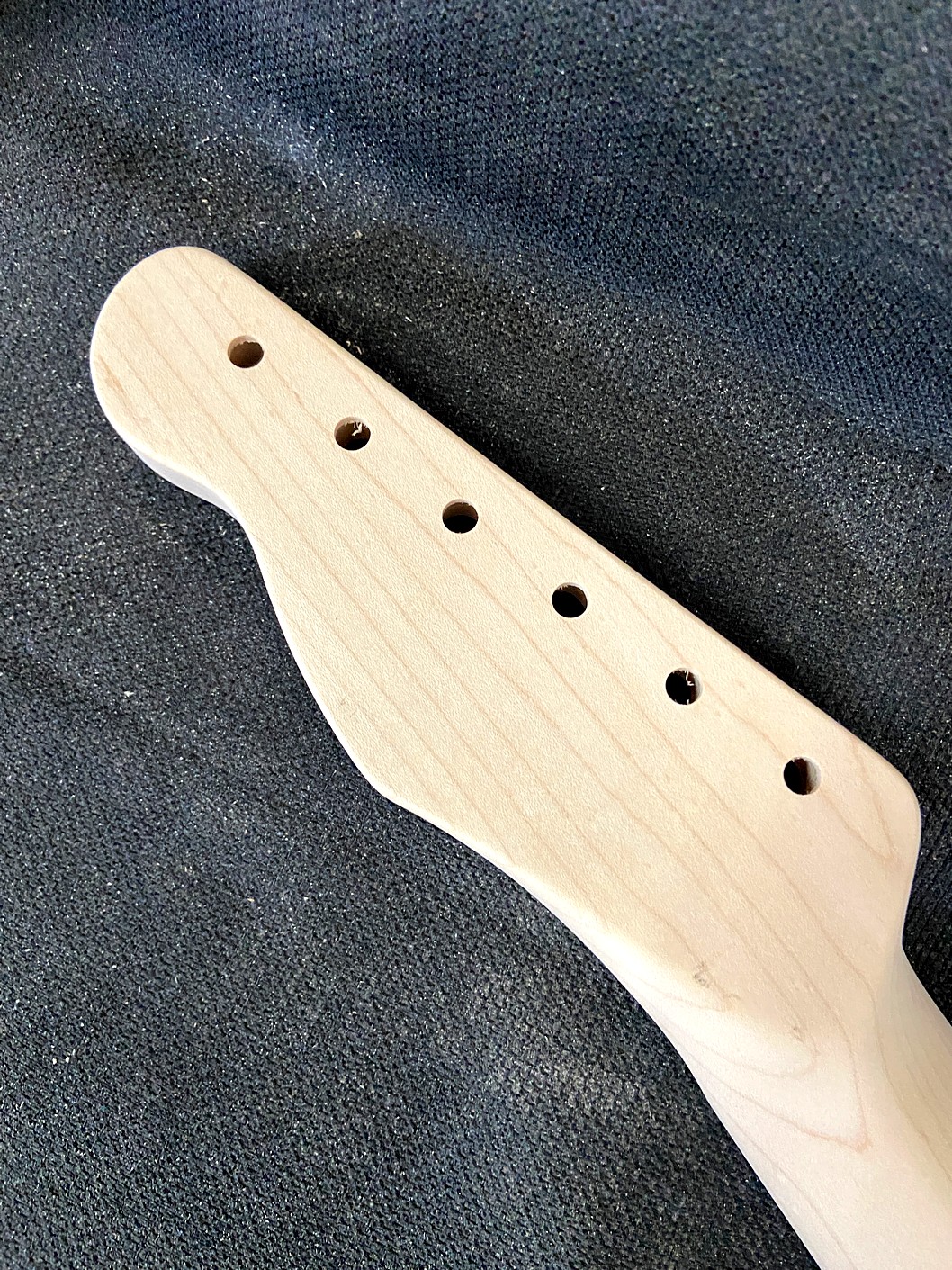 T-Style Replacement Neck / 1 pc. Lite Bird's Eye Maple / Soft Chunky V (#GIN-3927) - Image 7
