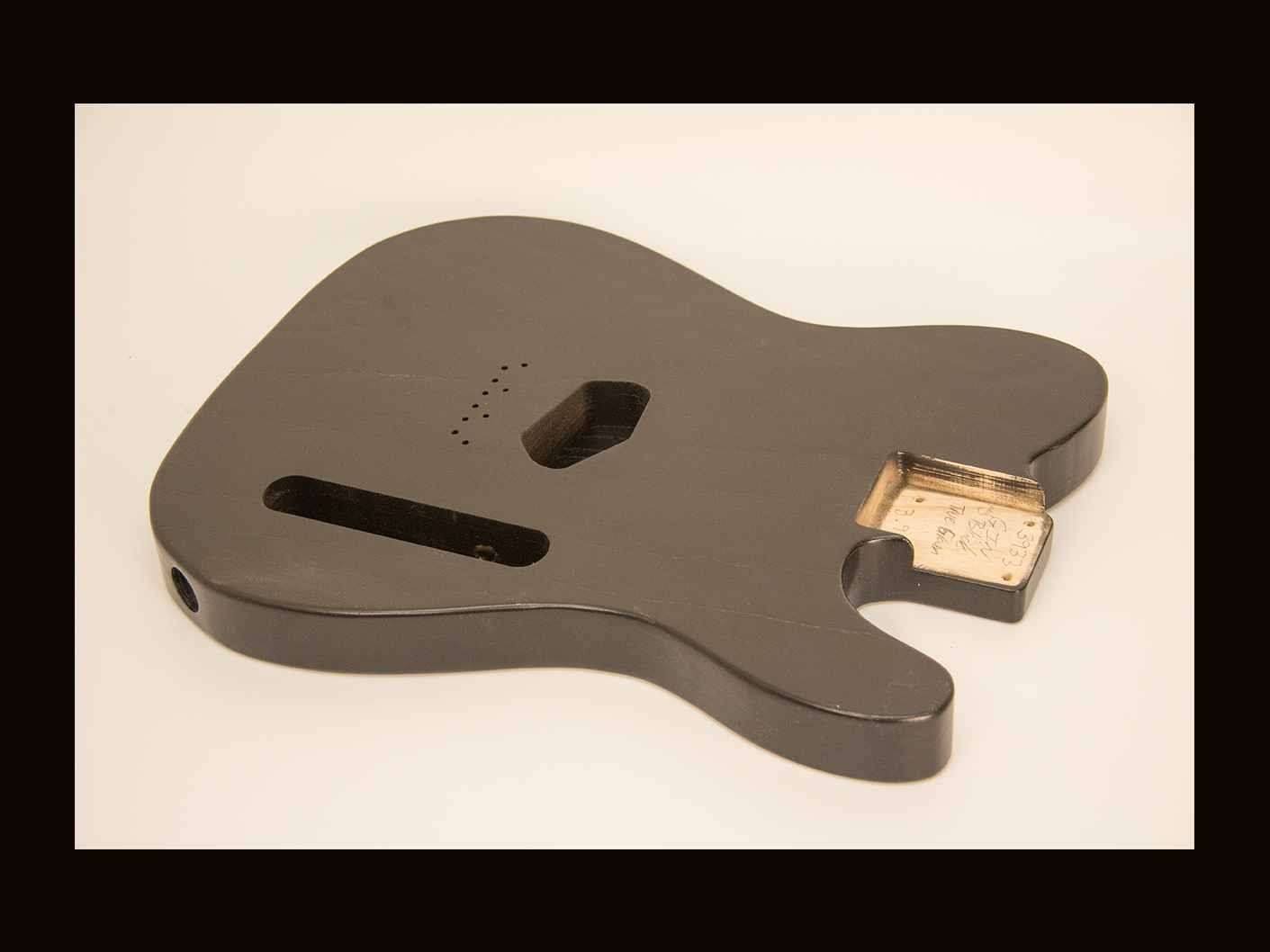 T-Style - Esquire Body / 1 PC. Swamp Ash / 3 lbs. 9 oz. / Nitrocellulose TruGrain™ 'Black' / Closet Clean (#GIN-3933) - Image 2