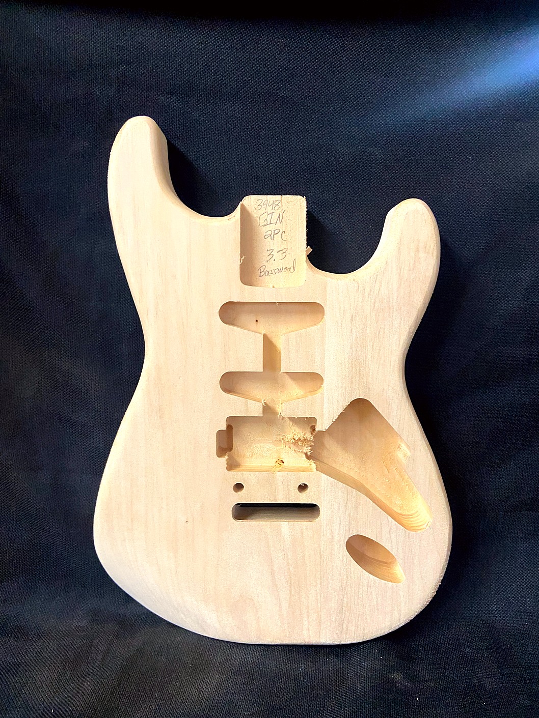S-Style Body / 2 pc. Ultra Light Basswood / HSS / 2 Point Trem / 3 lbs. 3 oz. (#GIN-3948)