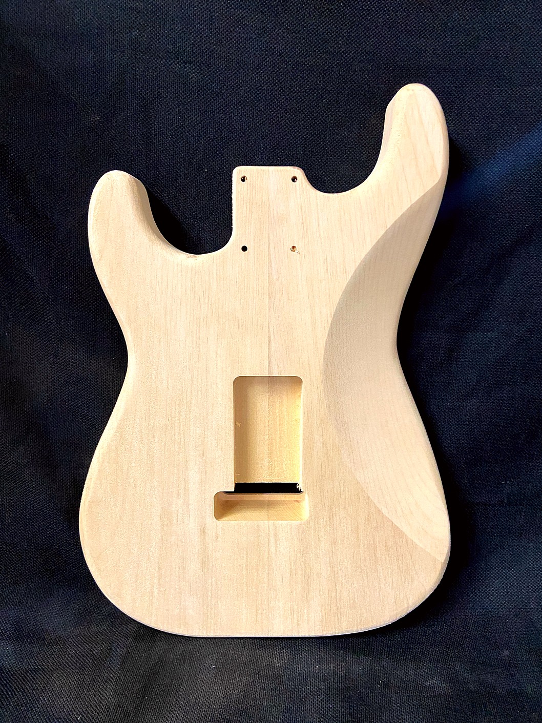 S-Style Body / 2 pc. Ultra Light Basswood / 3 lbs. 1 oz. (#GIN-3952) - Image 2