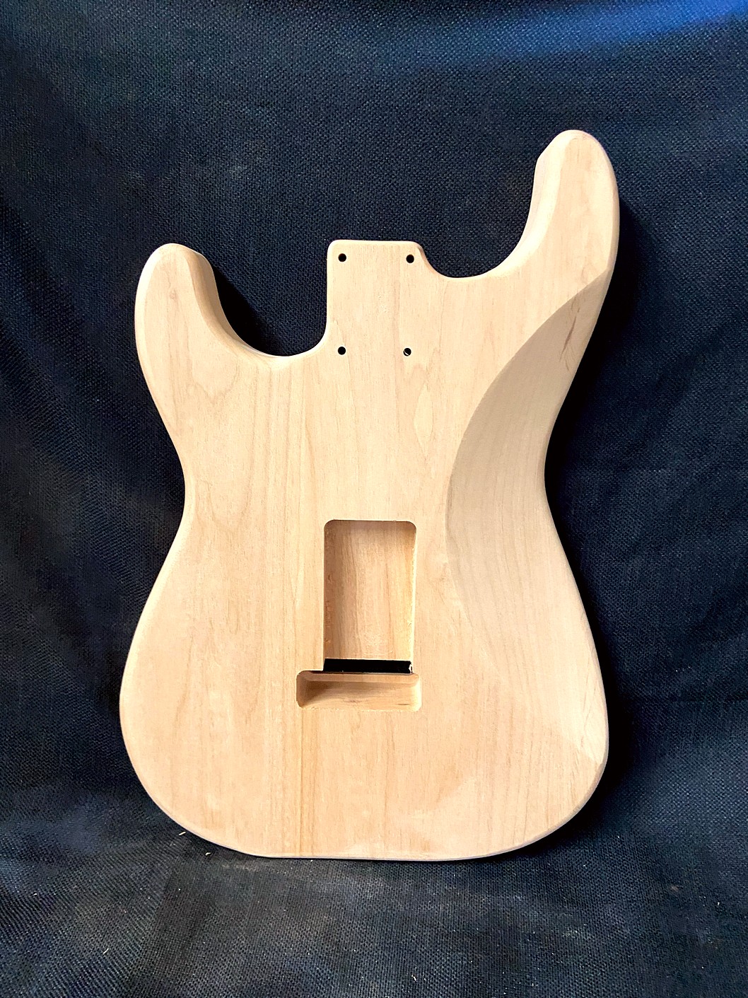 S-Style Body / 2 pc. Ultra Light Alder / 3 lbs. 15 oz. / Burst Grade (#GIN-3962) - Image 2