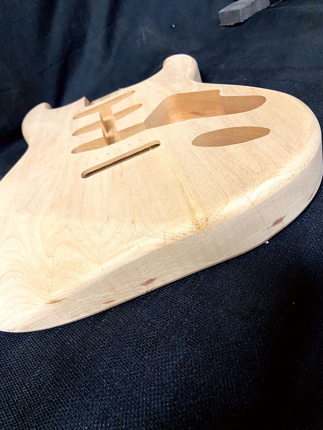 S-Style Body / 2 pc. Ultra Light Alder / 3 lbs. 15 oz. / Burst Grade (#GIN-3962) - Image 4
