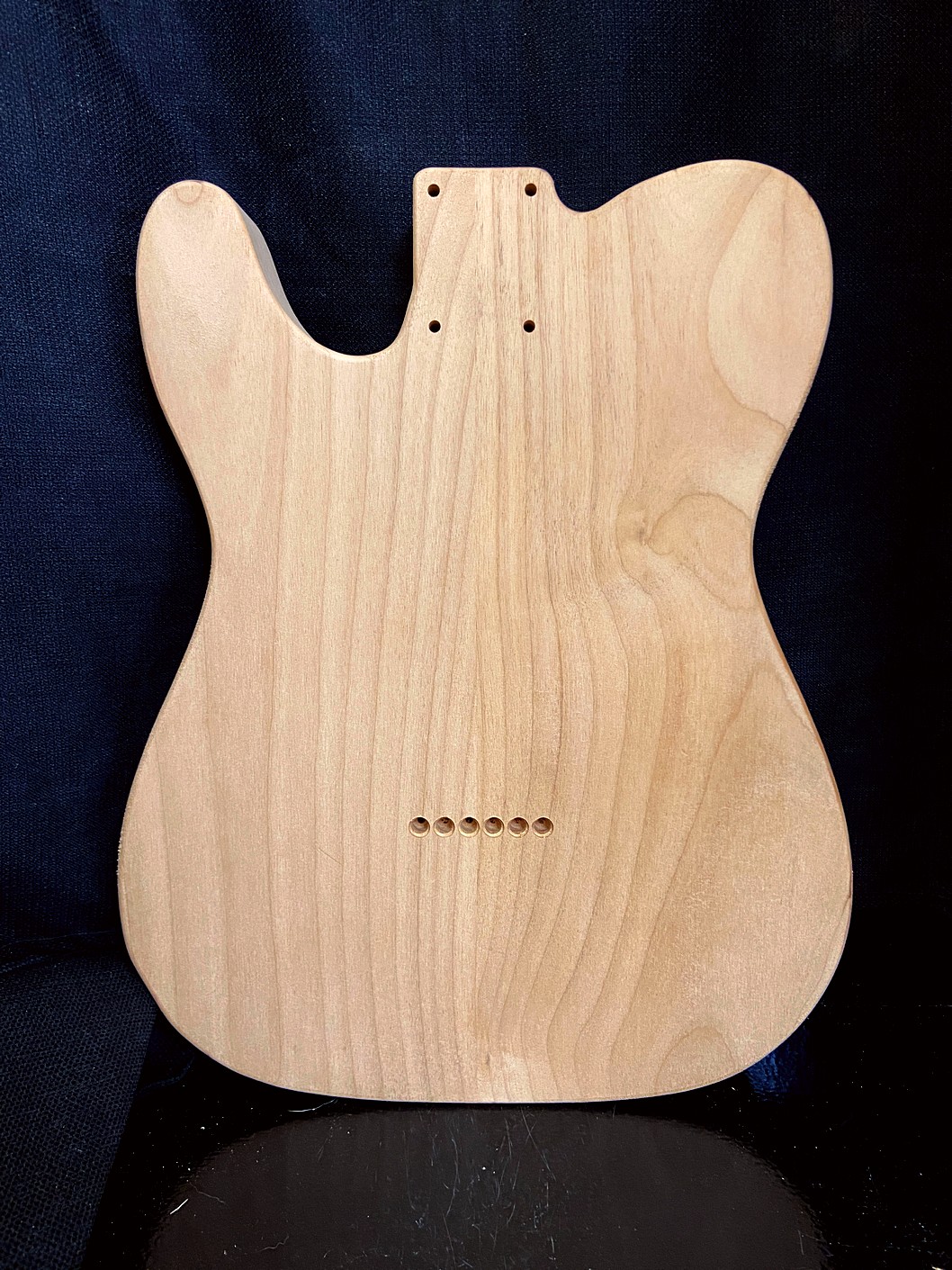 T-Style Body / 2 pc. Ultra Light Alder / 4 lbs. 4 oz. (#GIN-3968) - Image 2