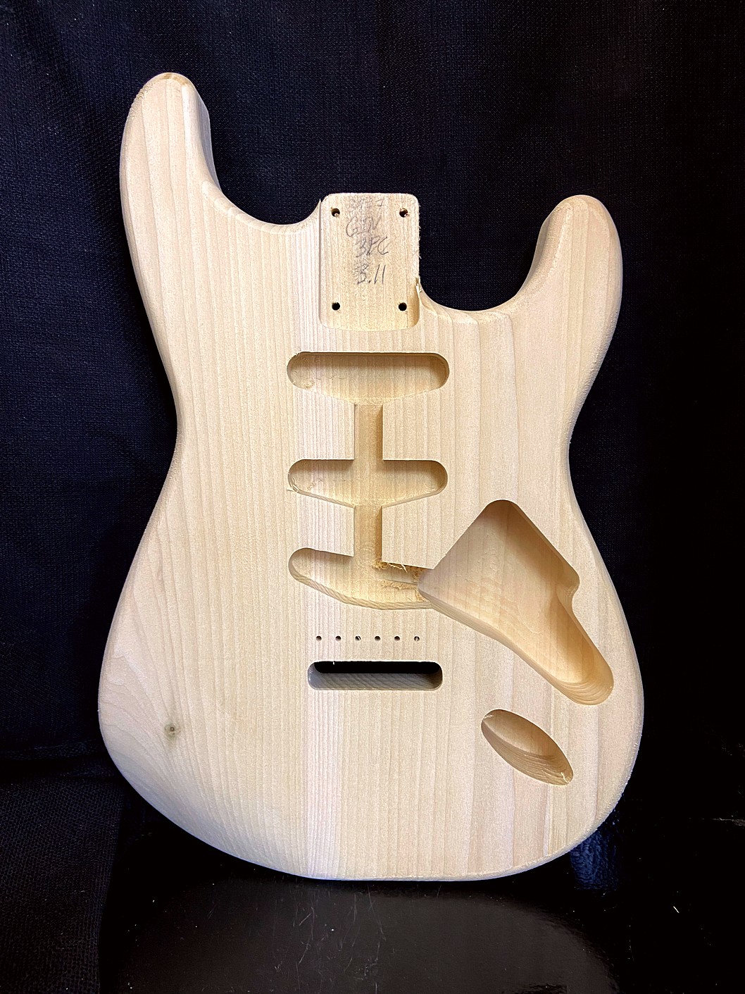 S-Style Body / Ultra Light Poplar / 3 lbs. 11 oz. (#GIN-3977)