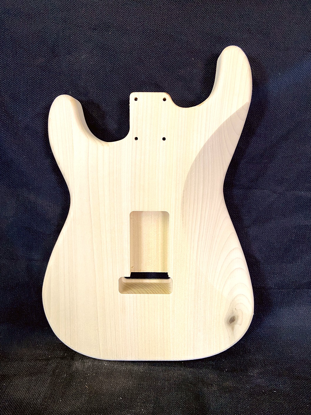 S-Style Body / Ultra Light Poplar / 3 lbs. 11 oz. (#GIN-3977) - Image 2