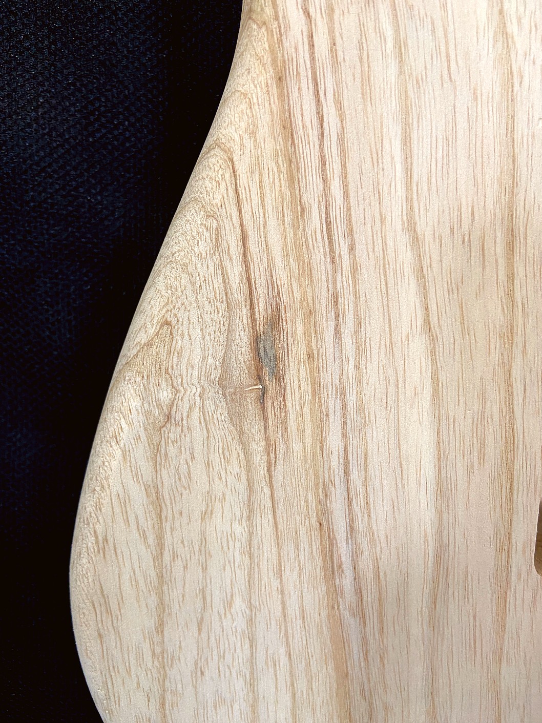 S-Style Body / 1 pc. Ultra Light Swamp Ash / 3 lbs. 12 oz. / Paint Grade (#GIN-3979) - Image 3