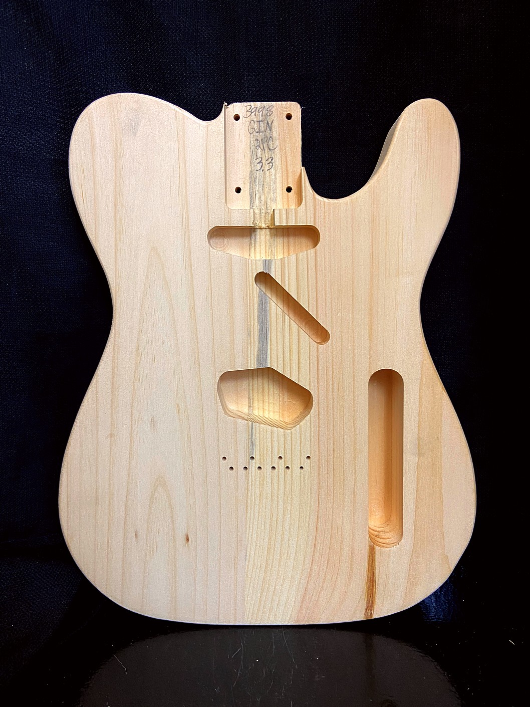 T-Style Body / 2 pc. Ultra Light Pine / 3 lbs. 3 oz. (#GIN-3998)