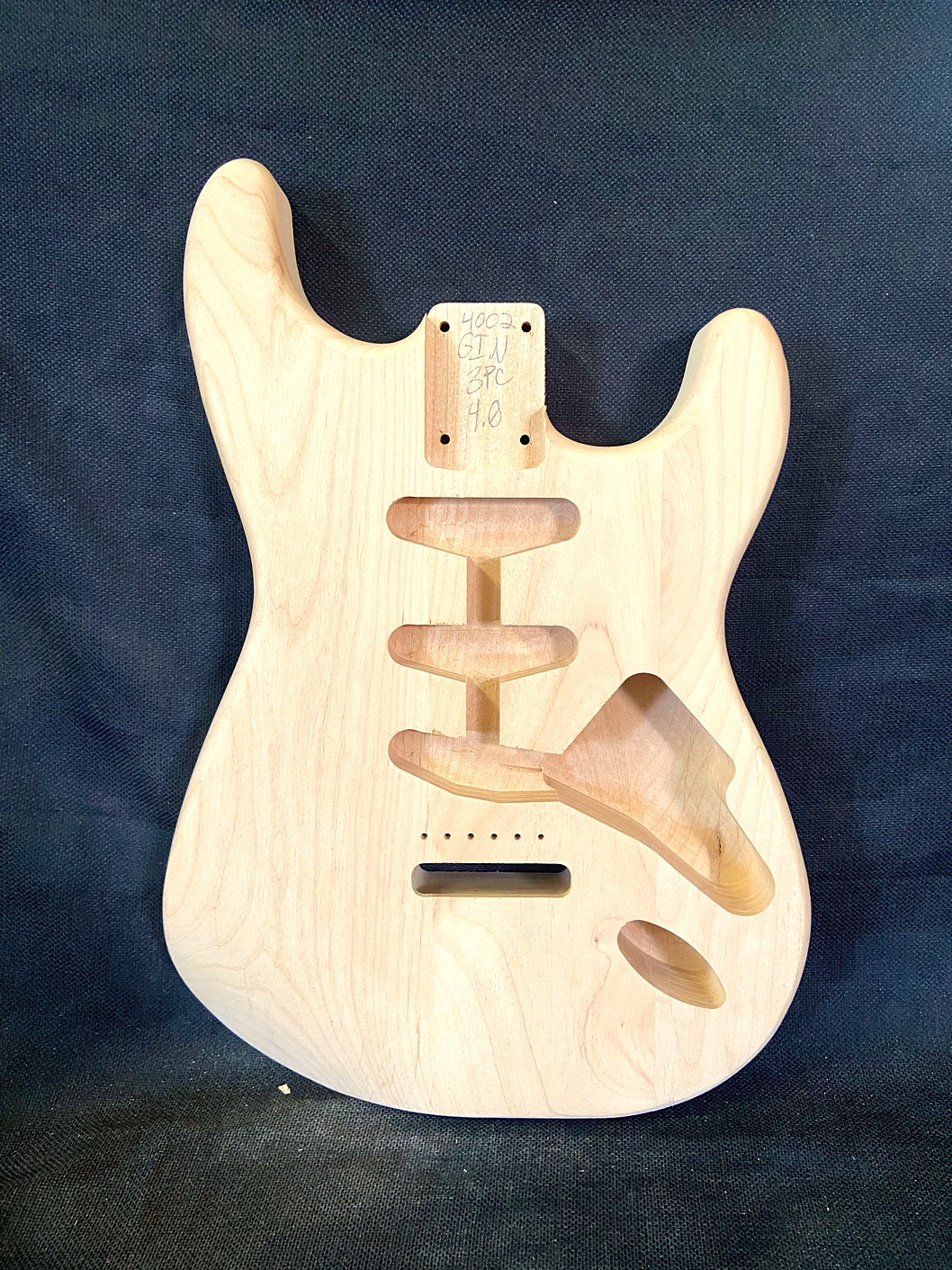 S-Style Body / Ultra Light Alder / 4 lbs. 0 oz. (#GIN-4002)