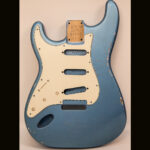 S-Style Body - Left-Handed / Alder / 3 lbs. 11 oz. / Nitrocellulose 'Lake Placid Blue' / Med.- Hvy. Relic (#GIN-4008)