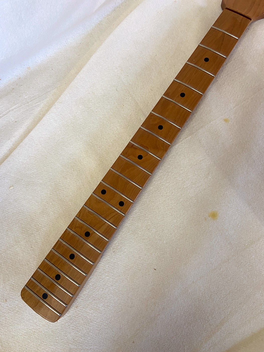 S-Style Replacement Neck / 1 pc. Roasted Maple / Classic C / Gloss / Closet Clean (#GIN-4014) - Image 4