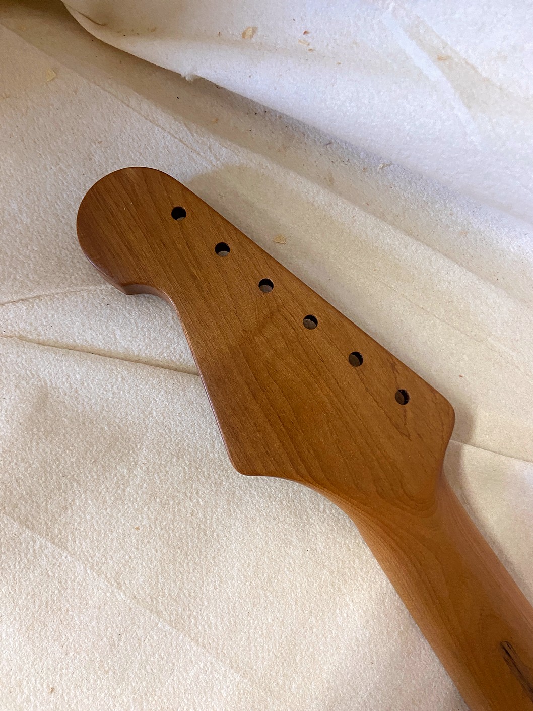 S-Style Replacement Neck / 1 pc. Roasted Maple / Classic C / Gloss / Closet Clean (#GIN-4014) - Image 7