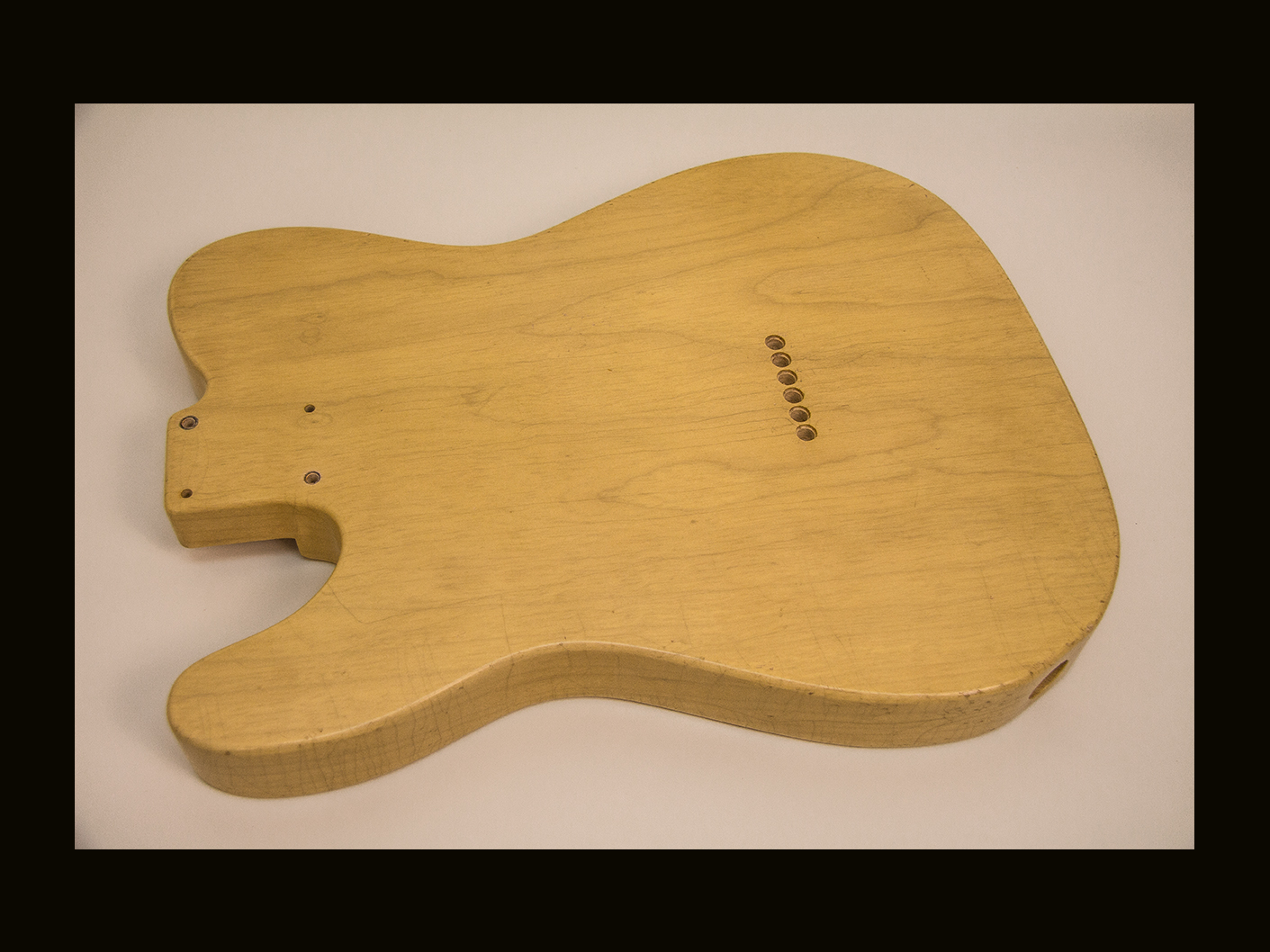 T-Style Body / 1 Piece Ultra Light Swamp Ash / 3 lbs. 15 oz. / Nitrocellulose 'Nocaster Blonde' / Med. Relic (#GIN-4056) - Image 4