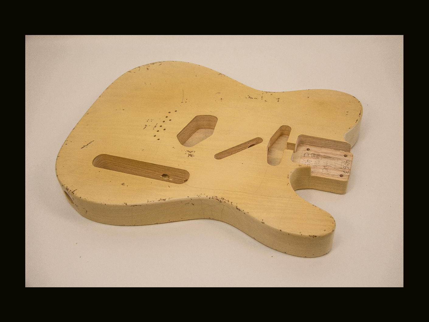 T-Style Body / Swamp Ash / 4 lbs. 5 oz. / Nitrocellulose 'Nicotine Blonde' / Med.- Hvy. Relic (#GIN-4063) - Image 2