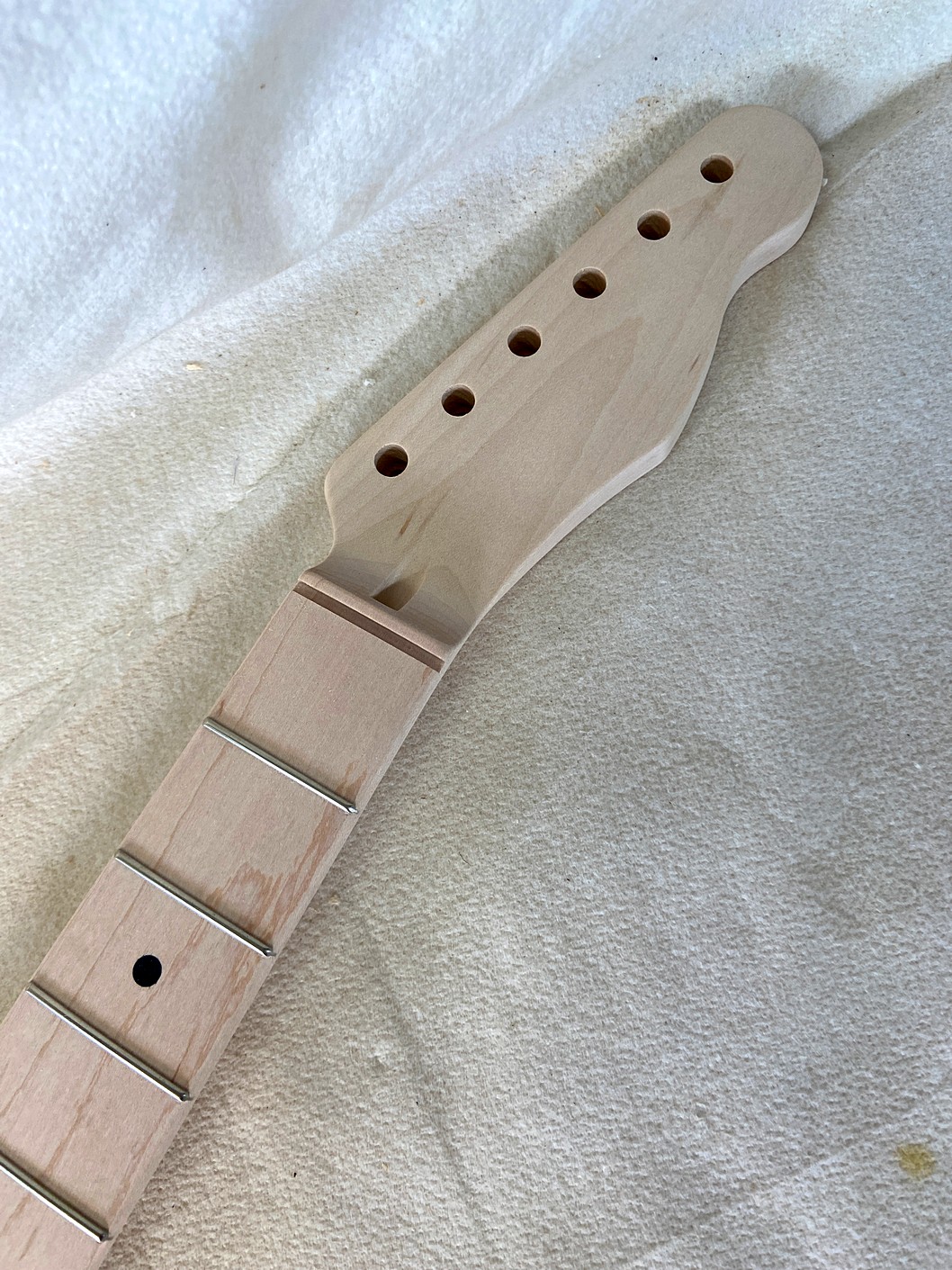 T-Style Replacement Neck / 2 pc. Maple (No Skunk Stripe) / Classic C (#GIN-4071)