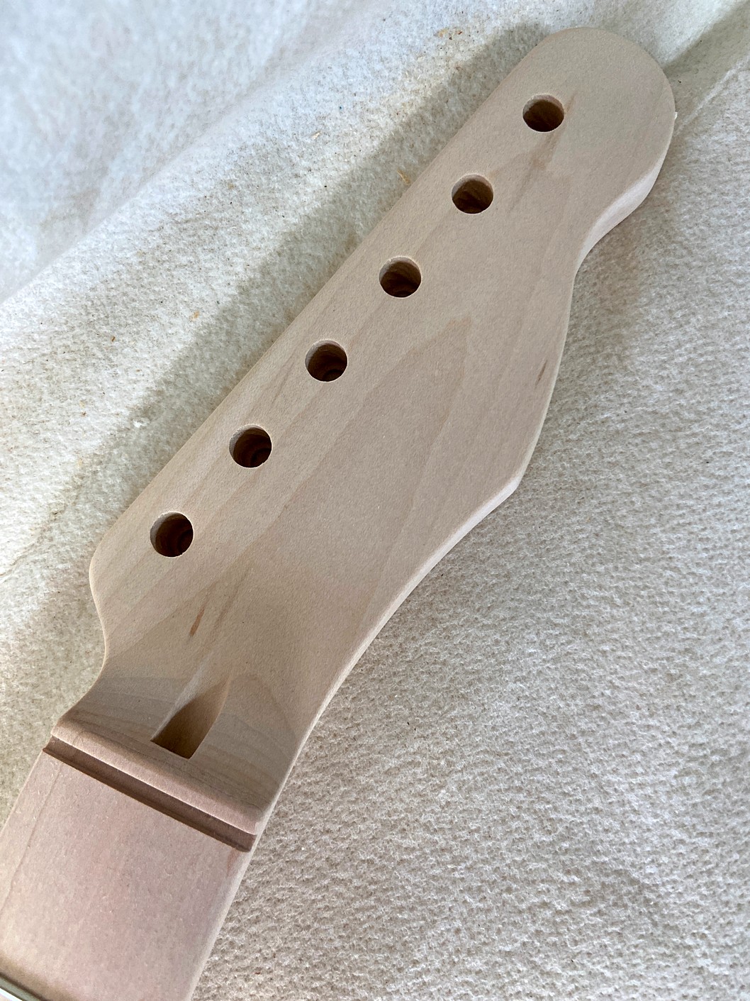 T-Style Replacement Neck / 2 pc. Maple (No Skunk Stripe) / Classic C (#GIN-4071) - Image 3
