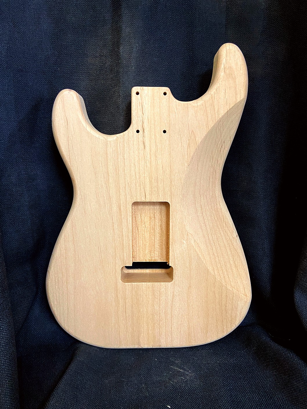 S-Style Body / 2 pc. Ultra Light Alder / 3 lbs. 15 oz. (#GIN-4103) - Image 2
