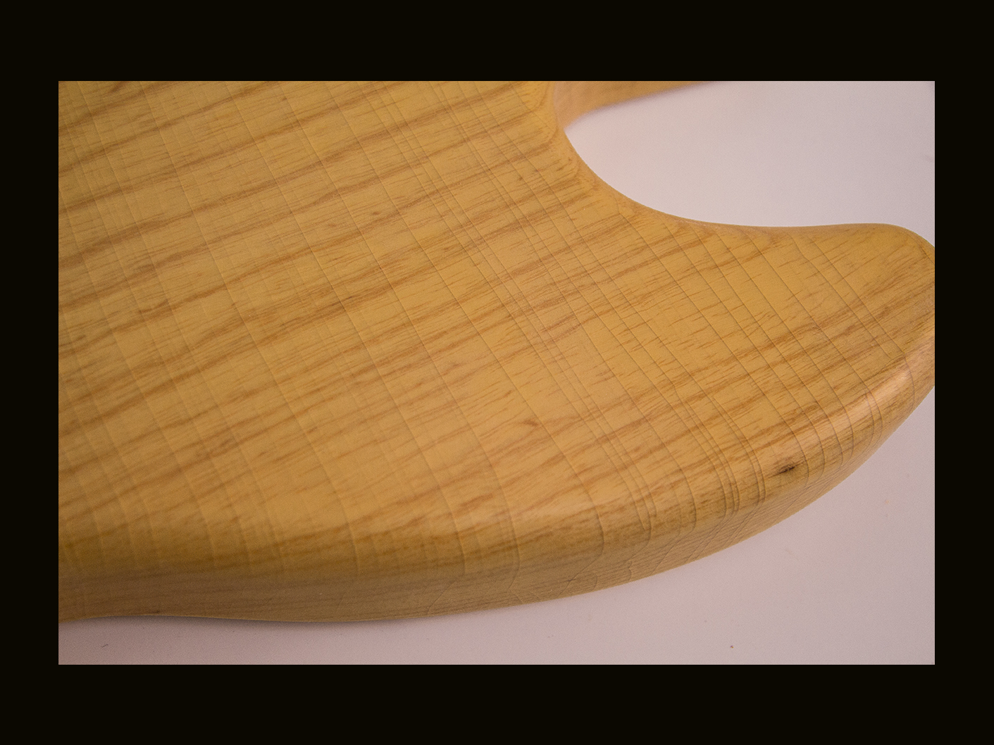 J-Style Bass Body / 1 Piece Swamp Ash / 4 lbs. 2 oz. / Nitrocellulose "Vintage Amber" Satin / 'Closet Clean' w/ Lacquer Checking (#GIN-4116) - Image 7