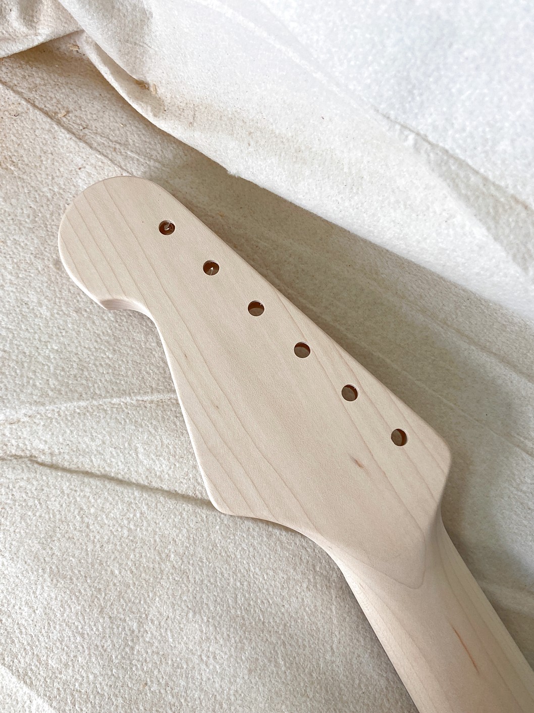 S-Style Replacement Neck / 2 pc. Maple & Madagascar Rosewood / Chunky C (#GIN-4122) - Image 7