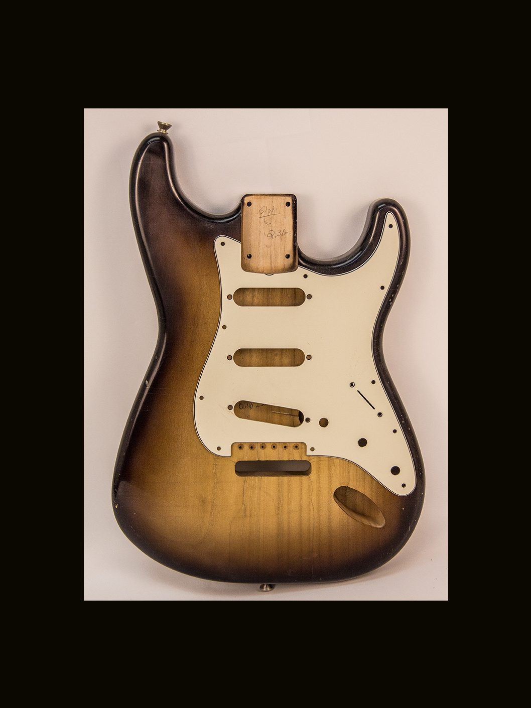 S-Style Body / Paulownia / 2 lbs. 3 oz. / Nitrocellulose 'Chocolate Burst' / Light Relic (#GIN-4136)