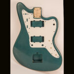 Jazz-Style Body / Swamp Ash / 3 lbs. 11 oz. / Nitrocellulose 'Sherwood Green'/ Light Relic (#GIN-4137)