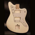 Jazz-Style Body / Swamp Ash / 3 lbs. 10 oz. / Nitrocellulose 'Olympic White'/ Light Relic (#GIN-4144)