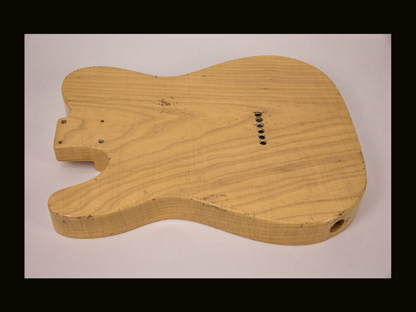 T-Style Body / 1PC. Swamp Ash / 4 lbs. 6 oz. / Nitrocellulose 'Nocaster Blonde'/ Med. - Light Relic (#GIN-4146) - Image 4